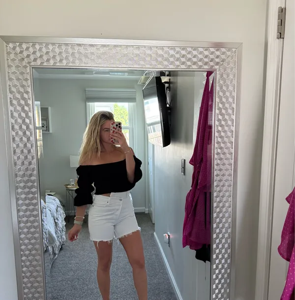Agolde White Criss Cross Jean Shorts - Image 11