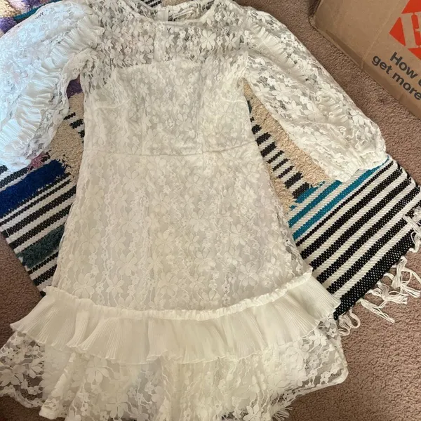 Here comes the sun white‎ lace dress small - Image 2