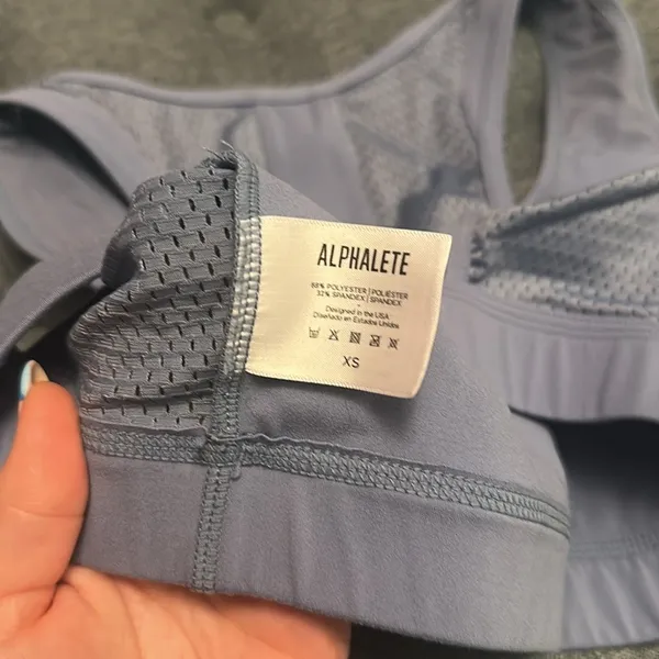 Alphalete surface reign Sports Bra in stone blue - Image 4