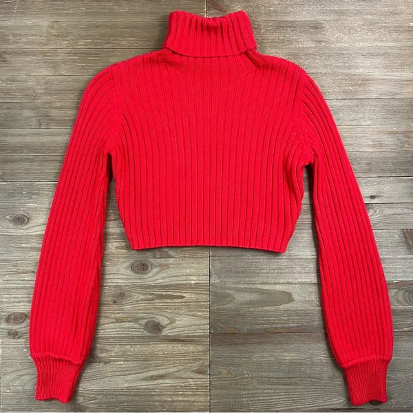 Tiger Mist Cropped Turtleneck Sweater - Image 3