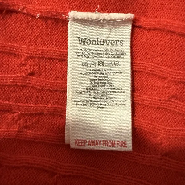 Woolovers Cashmere Merino Wool Cable Knit‎ Crew Neck Sweater Red - Image 4