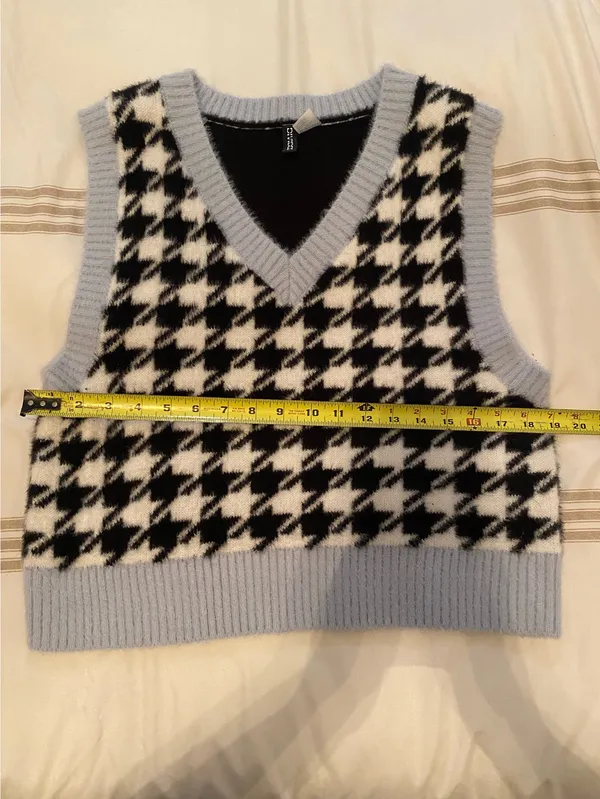 H&M Sweater Vest V-Neck Blue Size L - Image 4