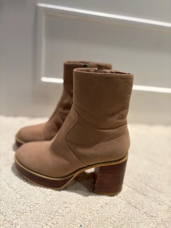 Tan Suede Platform Block Heel Ankle Boots Size 6 Brown - Image 2