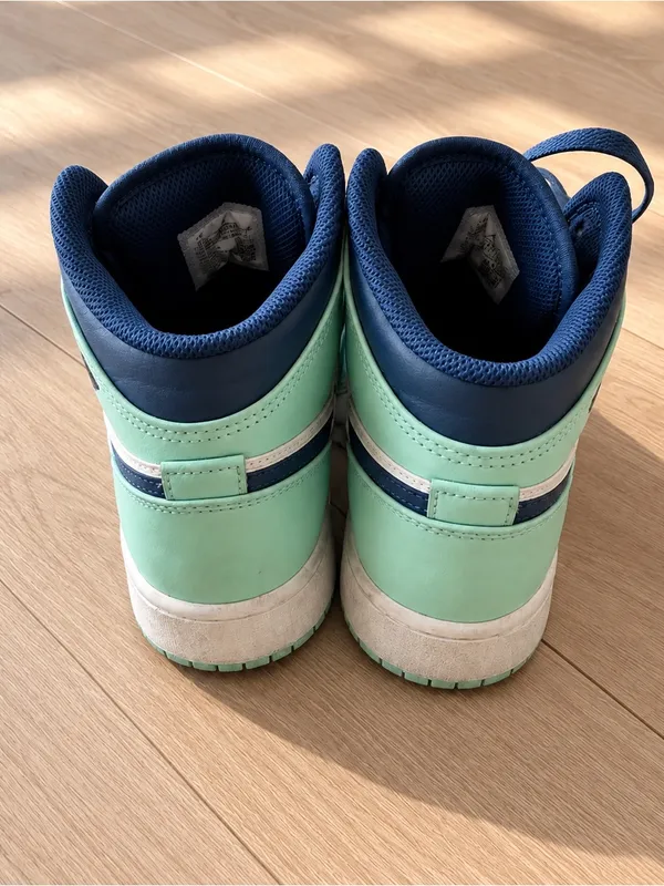 Nike Air Jordan 1 Mid Mystic Navy Mint Foam GS 6Y Women’s 7.5 - Image 3