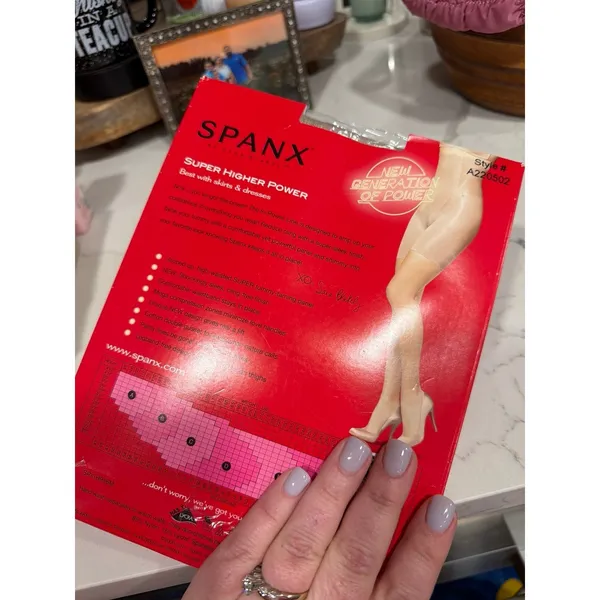 Spanx Super High Waisted Mid-Thigh Shaper Size C tan New In‎ Box - Image 4