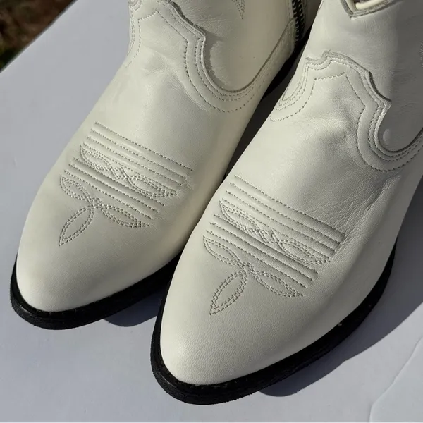 Ariat Darlin Women’s 5.5B White Leather Western Ankle Cowboy Boots Zip - Image 5
