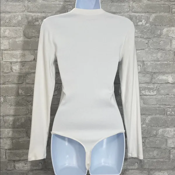Abercrombie & Fitch White Long Sleeve Ribbed Front Zip Bodysuit - Image 3