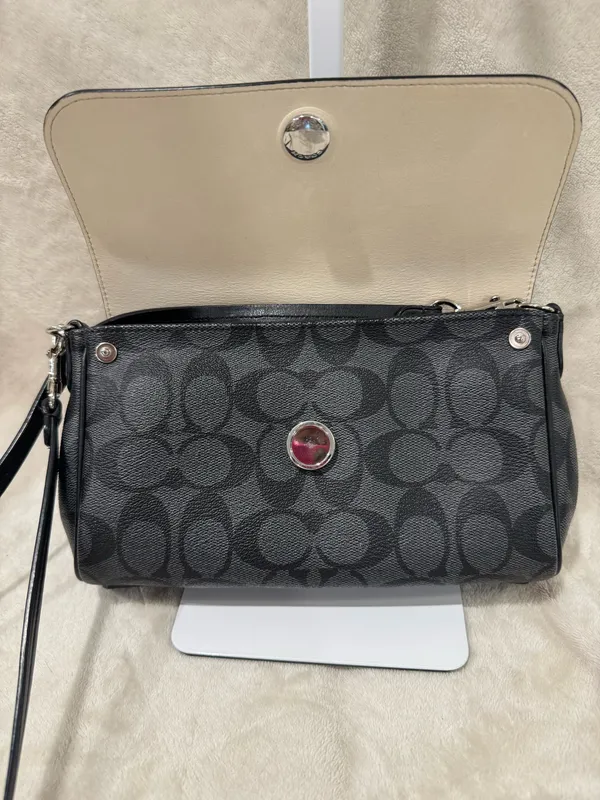 Coach Reversible Flap Crossbody Bag - Image 6