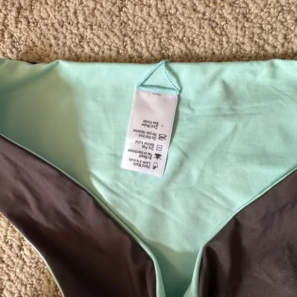 NWOT L*Space reversible bikini bottoms charcoal seafoam - Image 4