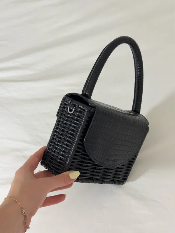 Wicker Wings Black bag - Image 6