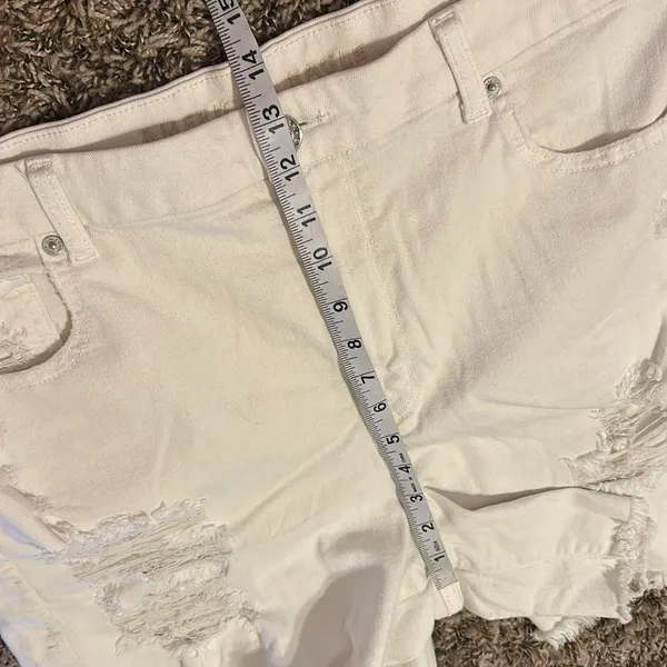 American Eagle Curvy Hi-Rise Shortie Jean Shorts 18 White - Image 8