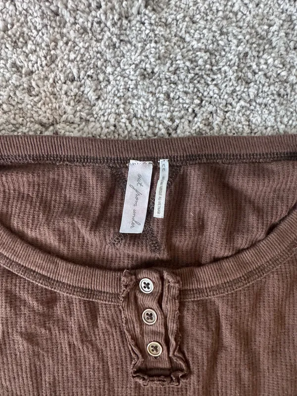 Urban Outfitters Top Crop Long Sleeve - Image 2