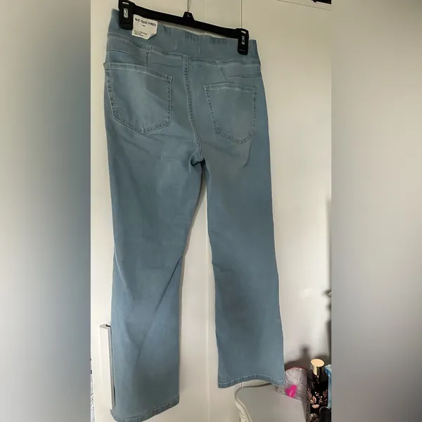 NWT We The Free In My Feelings Cropped Slim Flare Jeans Sold Out On Free People - Image 4