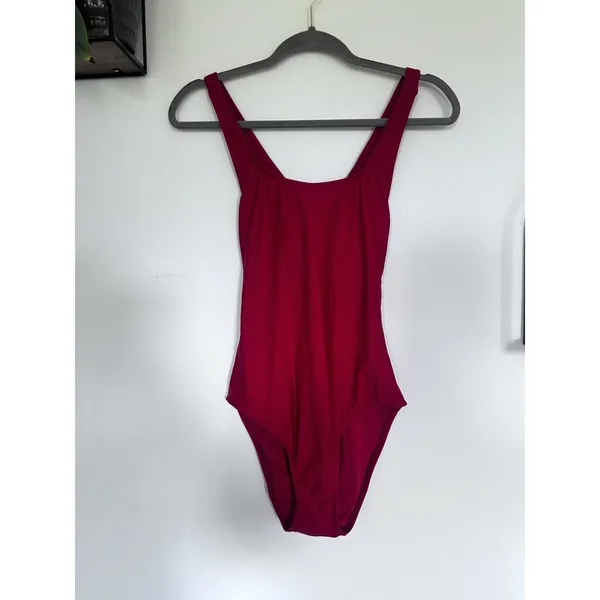 NWT Quince Cherry Red Italian Cross-Back One-Piece Swimsuit Small - Image 3