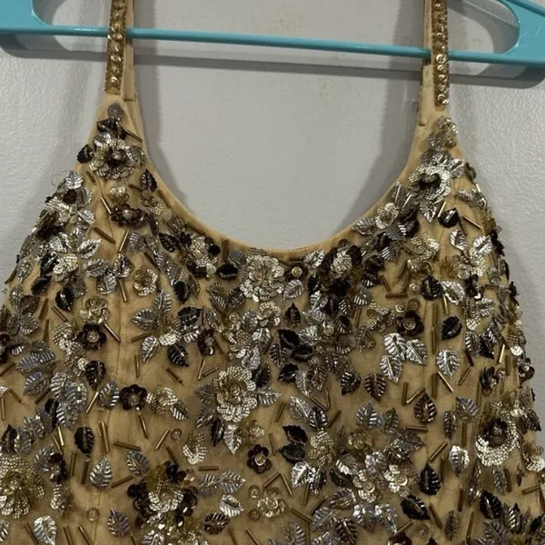 Mac Duggal 5477 Beige Gold Floral Embellished Scoop Neck Evening Gown Sz 10 - Image 4