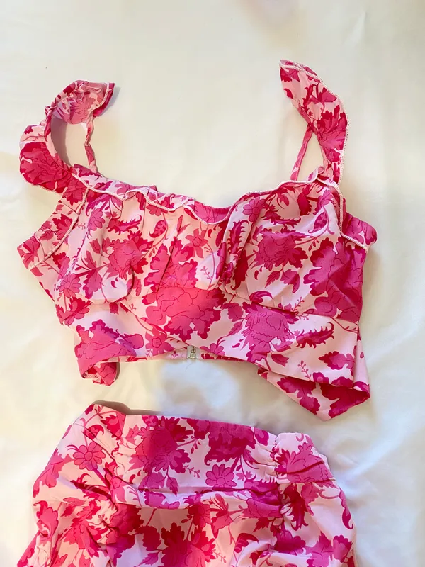 SheIn Two Piece Floral Outfit - Image 2