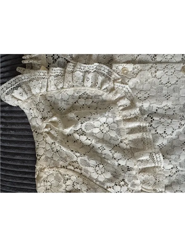Vtg Y2K OG Eyelet S Lace Blouse Boho Cottagecore LS Ruffle Boutique Top - Image 9