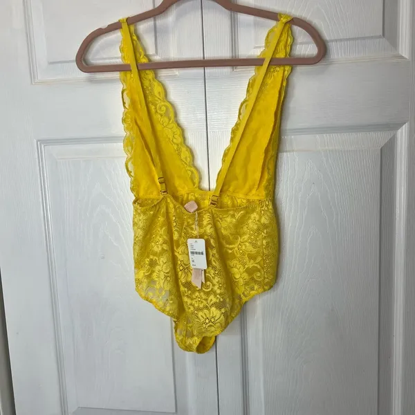 Comin' in‎ HAHT Bodysuit in Lemon free people HAH medium - Image 4