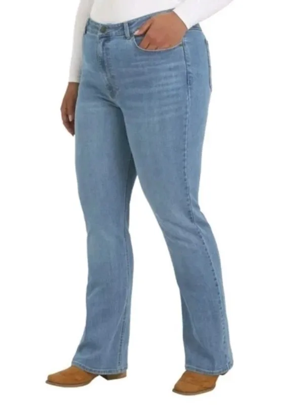 NEW Wrangler Women’s High Rise Bootcut Light Wash Blue Denim Jeans, Size 12x31 - Image 6