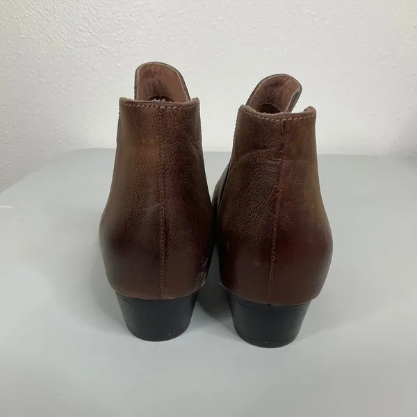 Seychelles Brown Leather Ankle Boots Western Almond Toe‎ Block Heel Womens 7.5 - Image 4