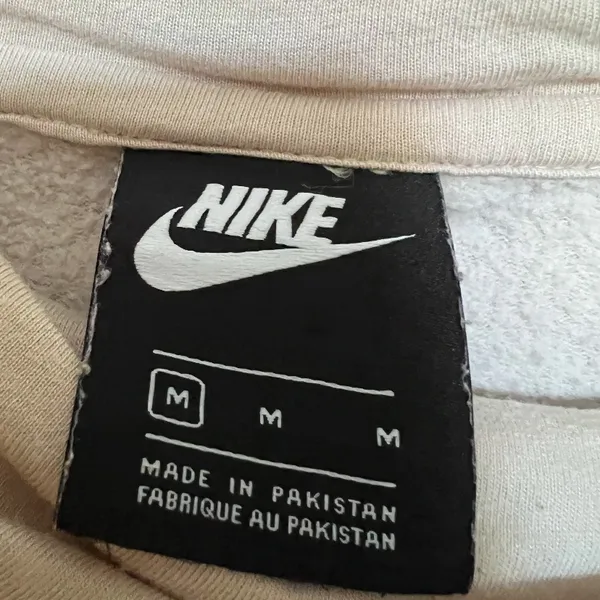 Nike‎ Women's Tan Cropped Hoodie Sweater size medium - Image 3