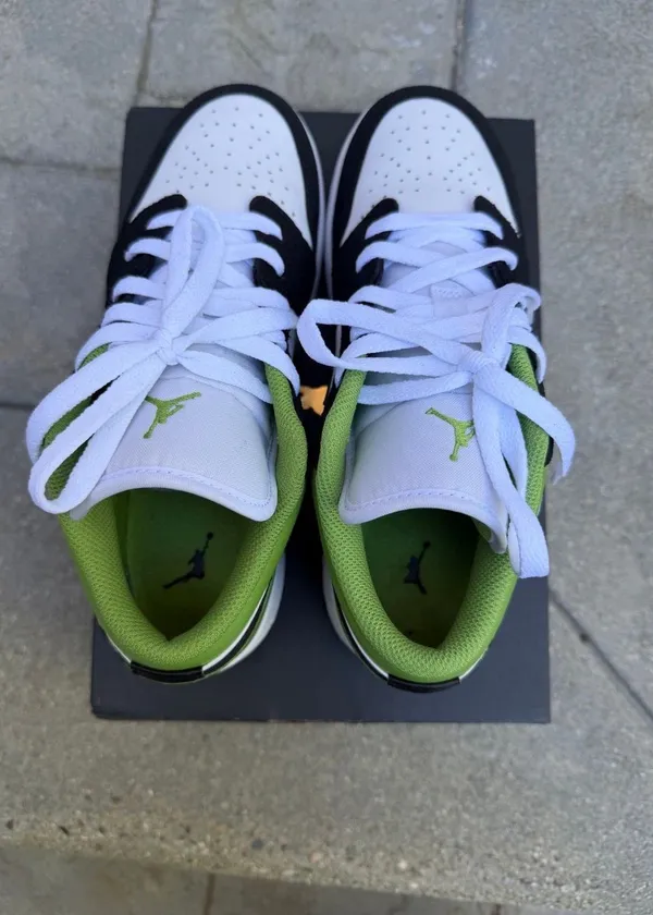 Nike Jordan 1 low SE Altitude Green - Image 4