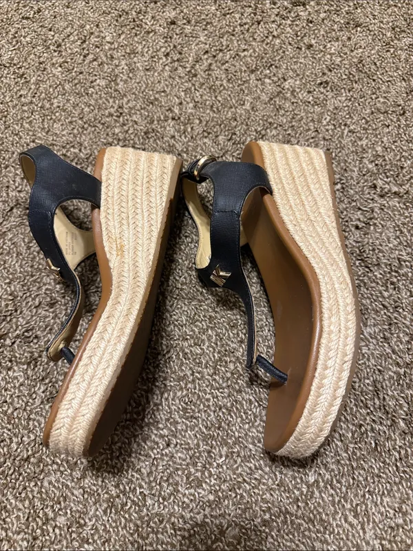 Michael Michael Kors Thong Wedge Espadrille Sandals MK Logo Black Espadrilles 7M - Image 5