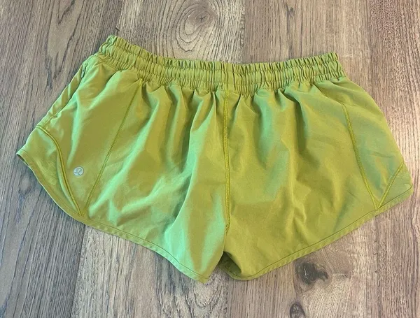 Lululemon Hotty Hot Short II 2.5” Golden Lime - Image 3