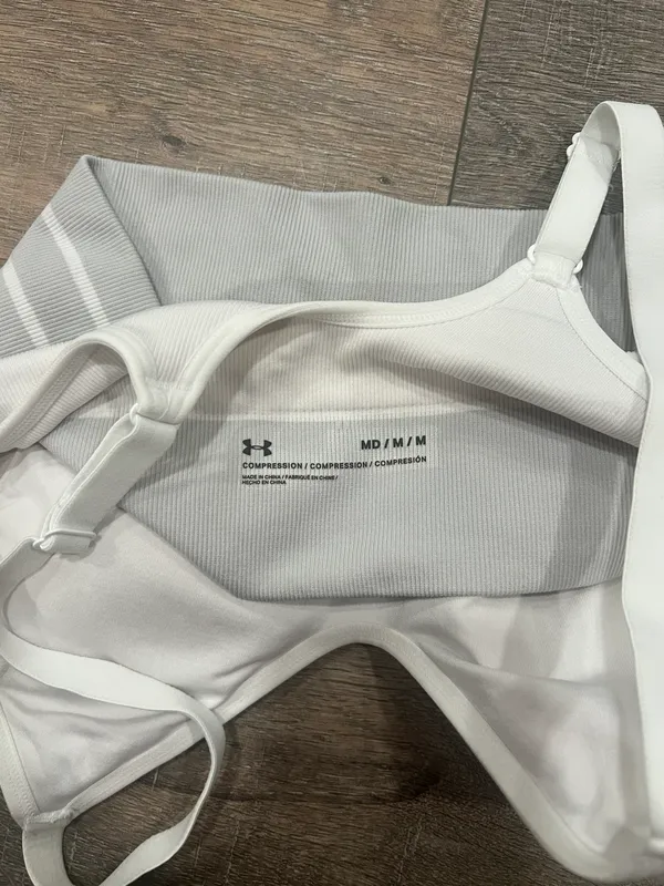 Under Armour bra - Image 3