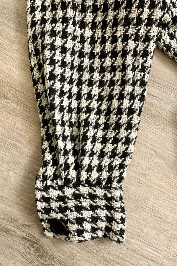 H&M Houndstooth Oversized Jacket Size S/M - Image 3