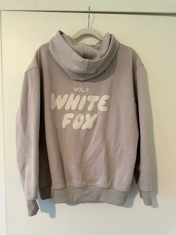 White Fox Hoodie Boutique S/M - Image 3
