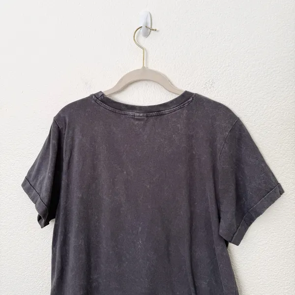 [Messy Bun Just Chillin] Gray Nashville Embroidered Graphic T-Shirt Size Large L - Image 4