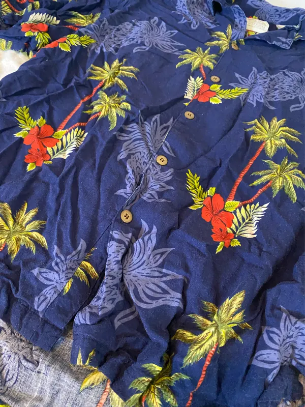 thumbs up floral Hawaiian shirt - Image 7