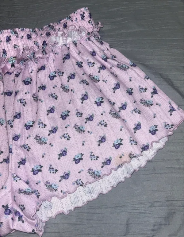 🆕 For Love And Lemons 🍋 Lilac Floral Smocked High Rise Pointelle Shorts - Image 5