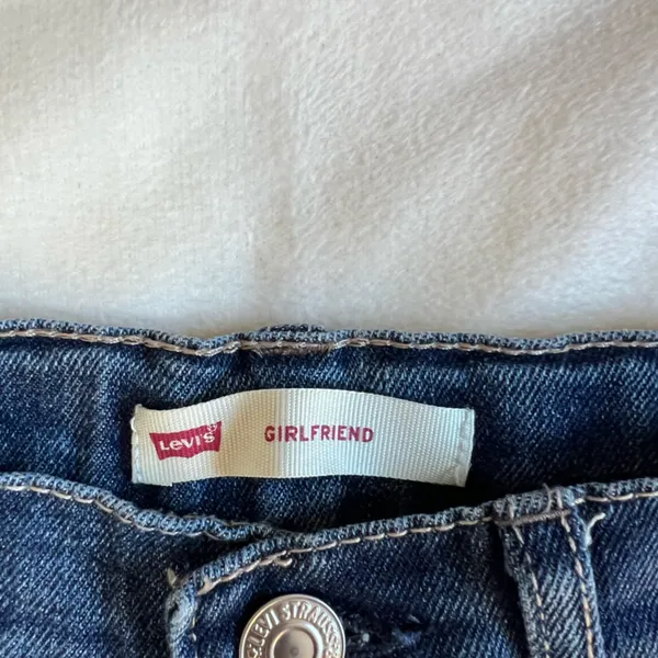 Levi's Blue Girfriend Jeans Size‎ 16 - Image 2