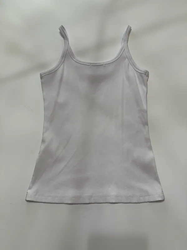 Eadinve white tank top size medium - Image 7
