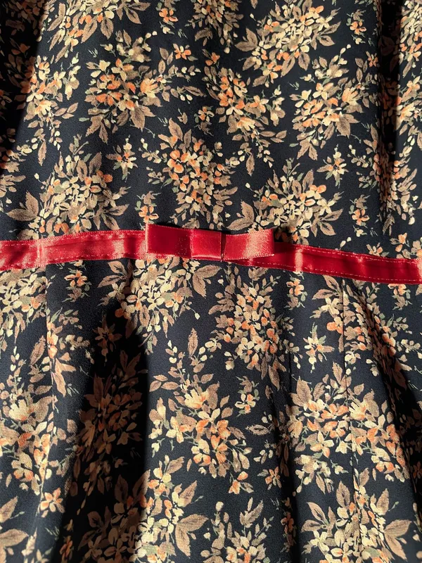Black brown floral dress size 8p - Image 4