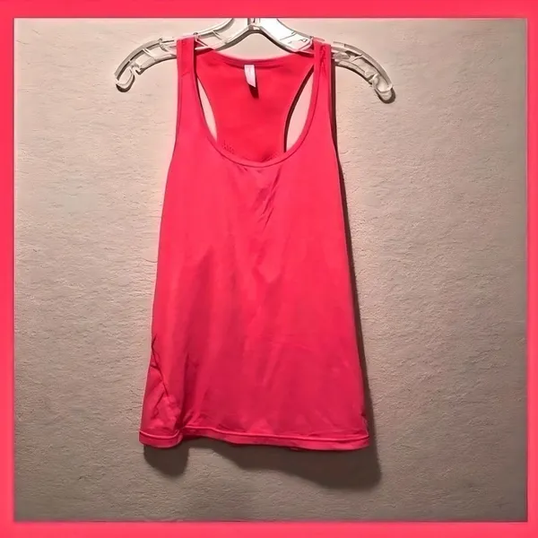 Gap *30off3* NWOT. Hot pink GapFit sport top​‎ - Image 2