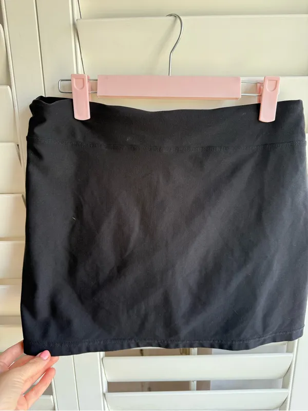 Nike y2k Black Athletic Skort with Subtle Logo xs - Image 4