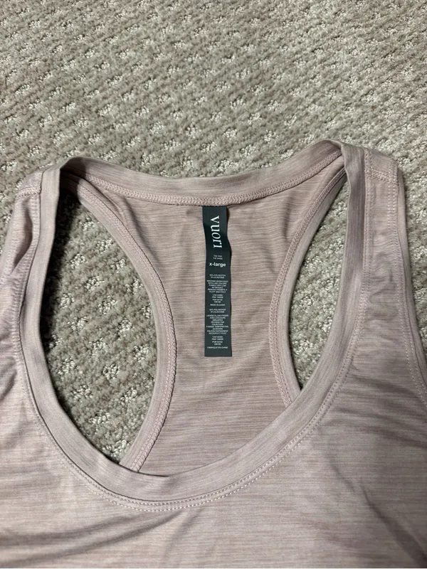 Vuori heathered mauve racerback tank top , size XL - Image 4