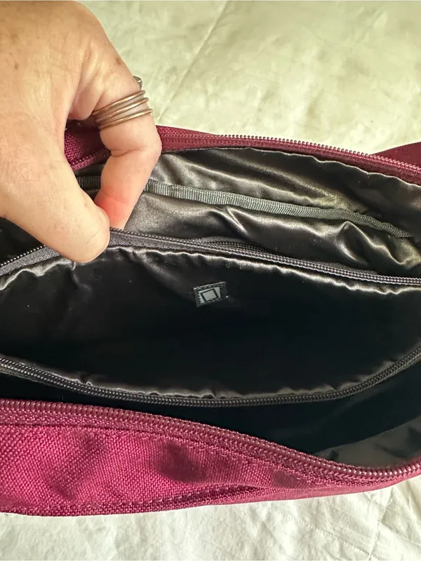 Ogio Everyday Tablet Crossbody Messenger Bag in Burgundy Red - Image 7