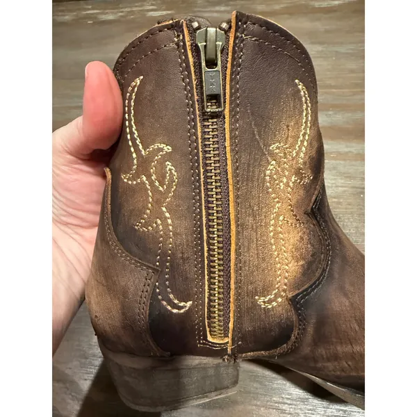 Circle G Tobacco Embroidered Western Ankle Booties Round Toe New 7 Boho‎ - Image 9