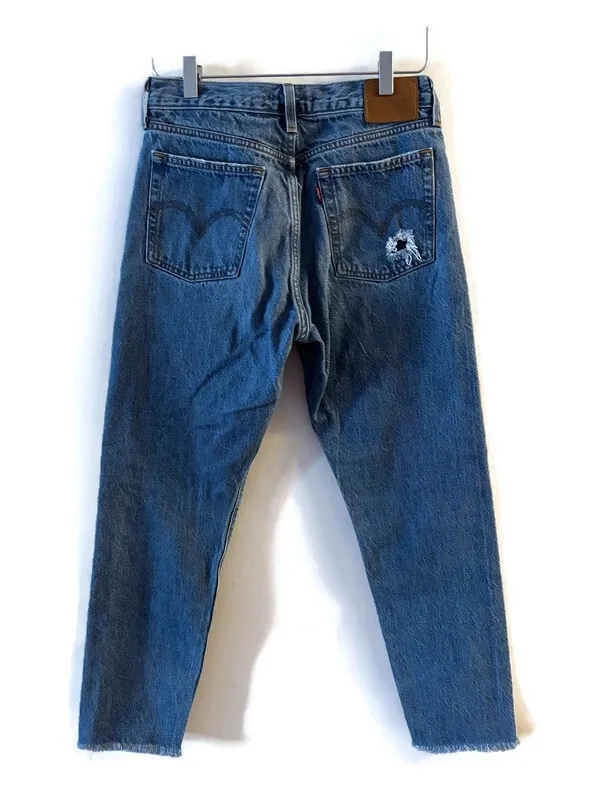 Levi’s Wedgie Jeans Size 28 - Image 2