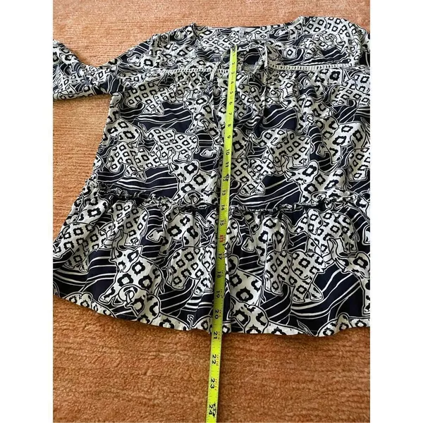 Free with purchase 🛍️Crown& Ivy tunic shirt S - Image 4