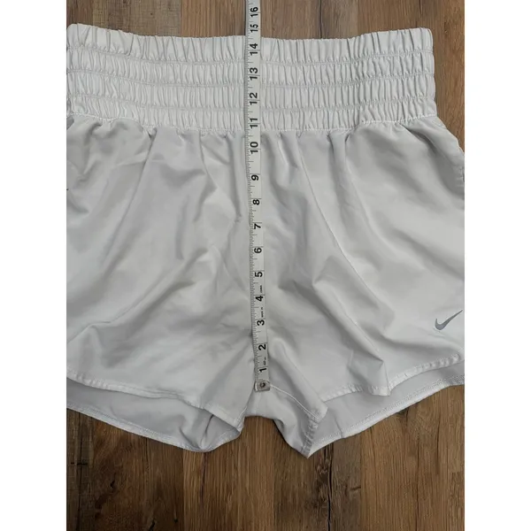 Nike Dri Fit Running Shorts‎ Women Large White Athletic Gym Lightweight - Image 8