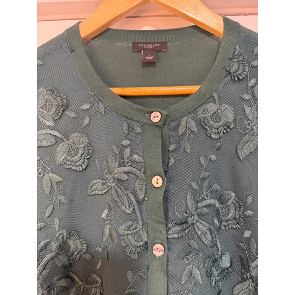 Ann Taylor Factory Teal Green Floral Embroidered Mesh Cardigan Sweater Large - Image 8