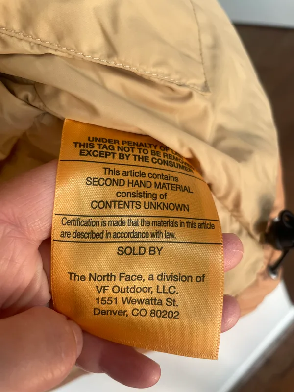 The North Face NWT Women 96 Retro Nptse Vst Almndbtr/ Khkstn size M - Image 6