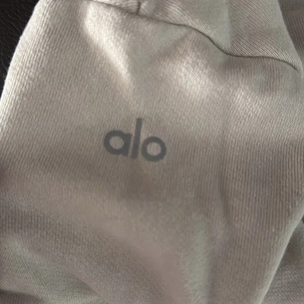 ALO chill crew neck - Image 5