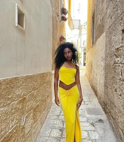 Tiger Mist Yellow Ruched Skirt With Side Slit - Image 11