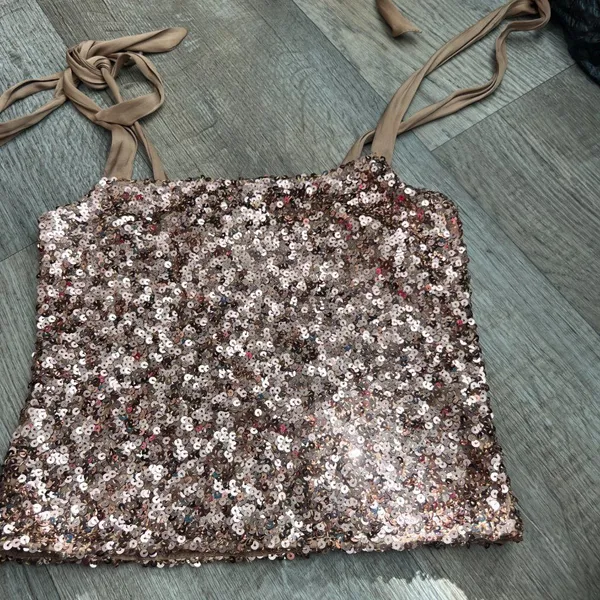 NWT Free People Sequin Crop Top Hey Girl Camisole Rose Gold size XS - Image 2